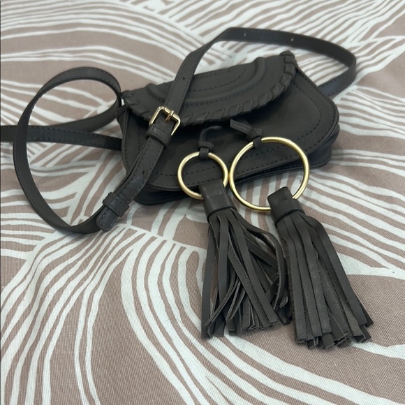 See By Chloe Gray Crossbody Bag with Scalloped Flap - Picture 3 of 8